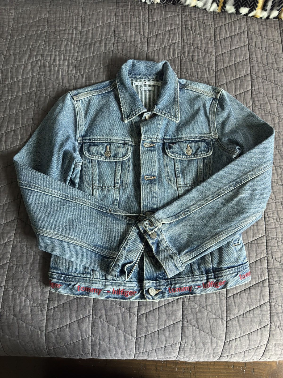 Tommy Hilfiger Women’s Vintage Tommy Hilfiger Demin Jacket Size S / US 4 / IT 40 - 1 Thumbnail