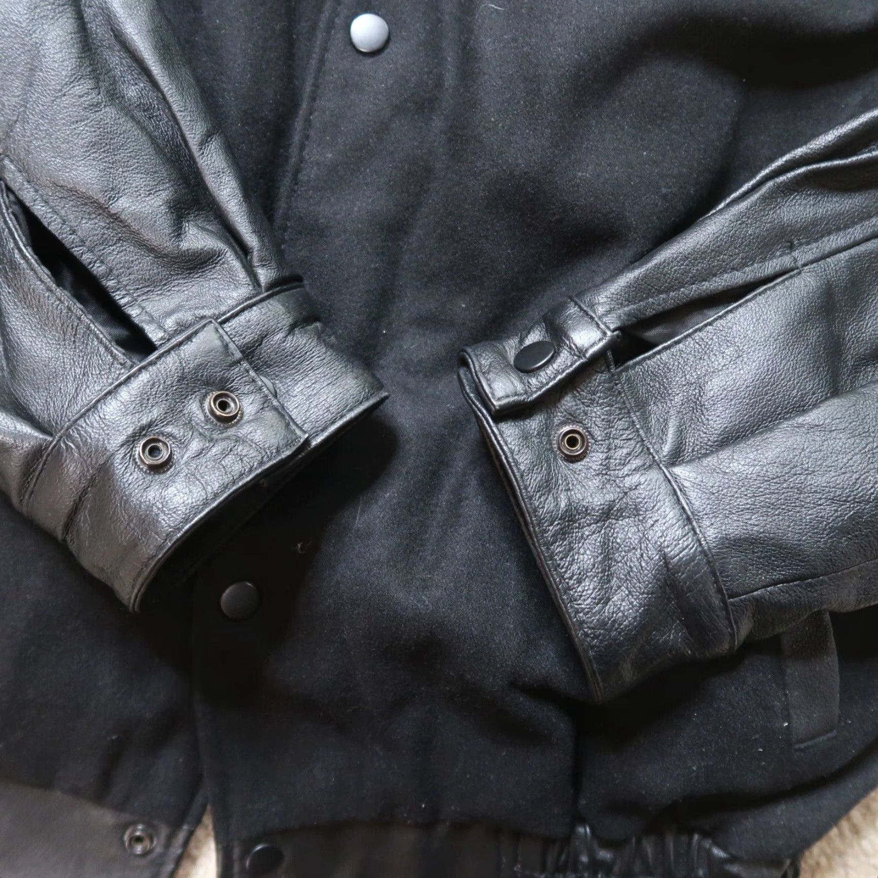 Vintage VARSITY JACKET Black Leather Wool Body Jacket Men's Large Leather USA Jacket/Coat Size US L / EU 52-54 / 3 - 7 Thumbnail