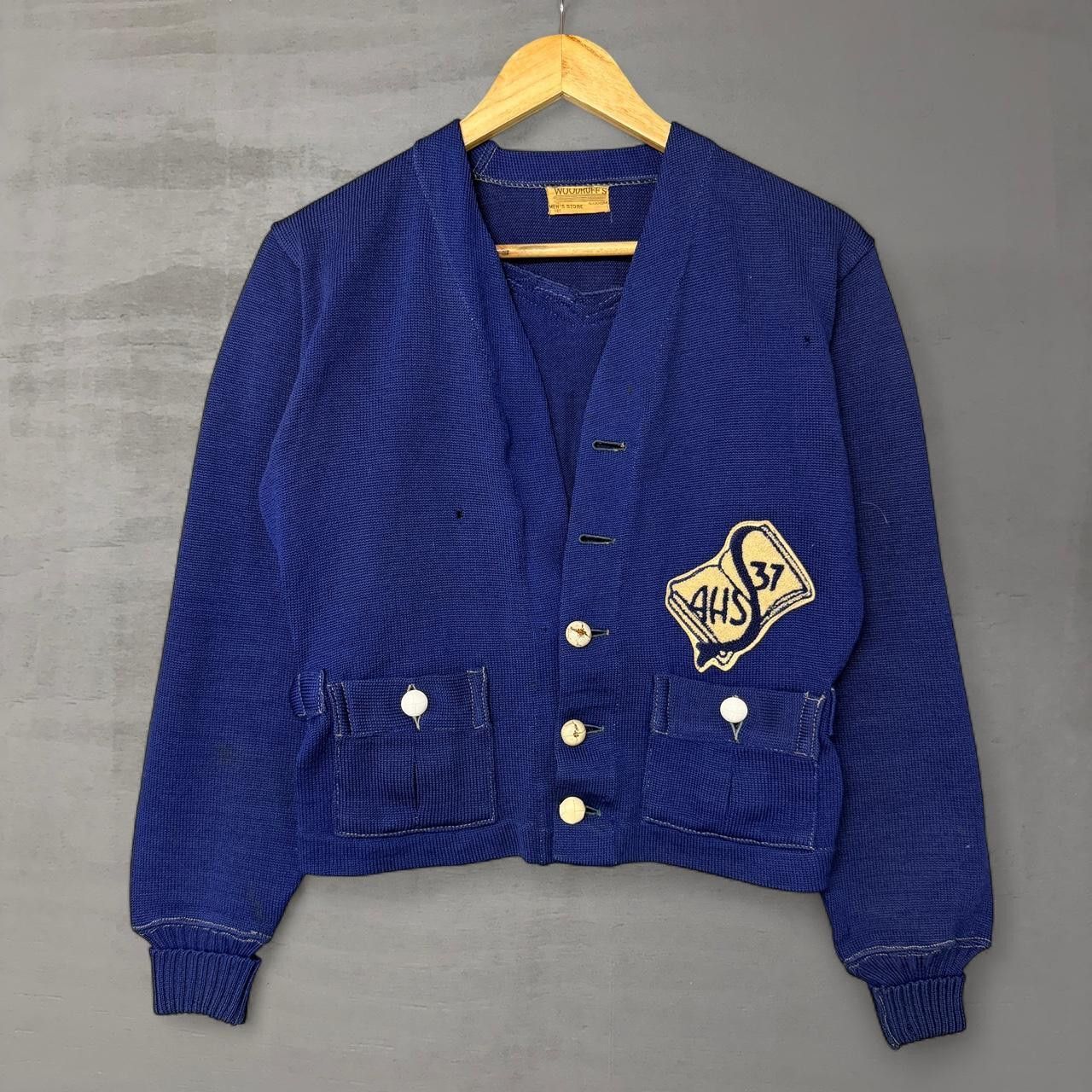 Vintage True Vintage 20s Letterman Wood Button Cardigan Small Size US S / EU 44-46 / 1 - 1 Thumbnail