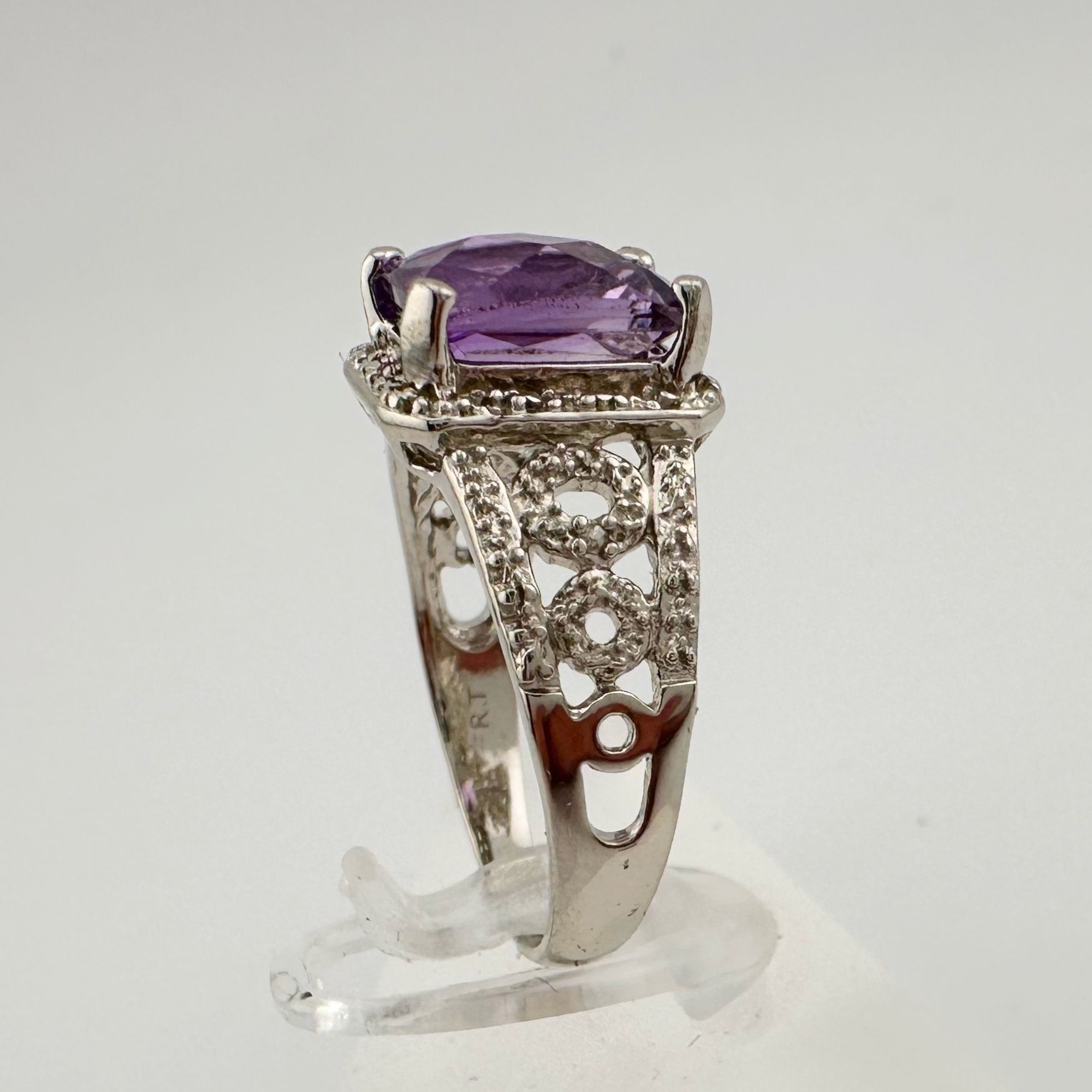 Other Beautiful Emerald Cut 2.25 Carat Amethyst Ring - Sz 8 Size ONE SIZE - 6 Thumbnail