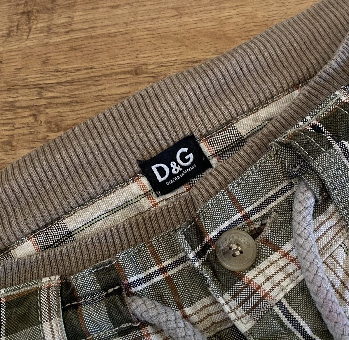 Designer Dolce & Gabbana Shorts x Luxury x Designer Size US 32 / EU 48 - 3 Thumbnail
