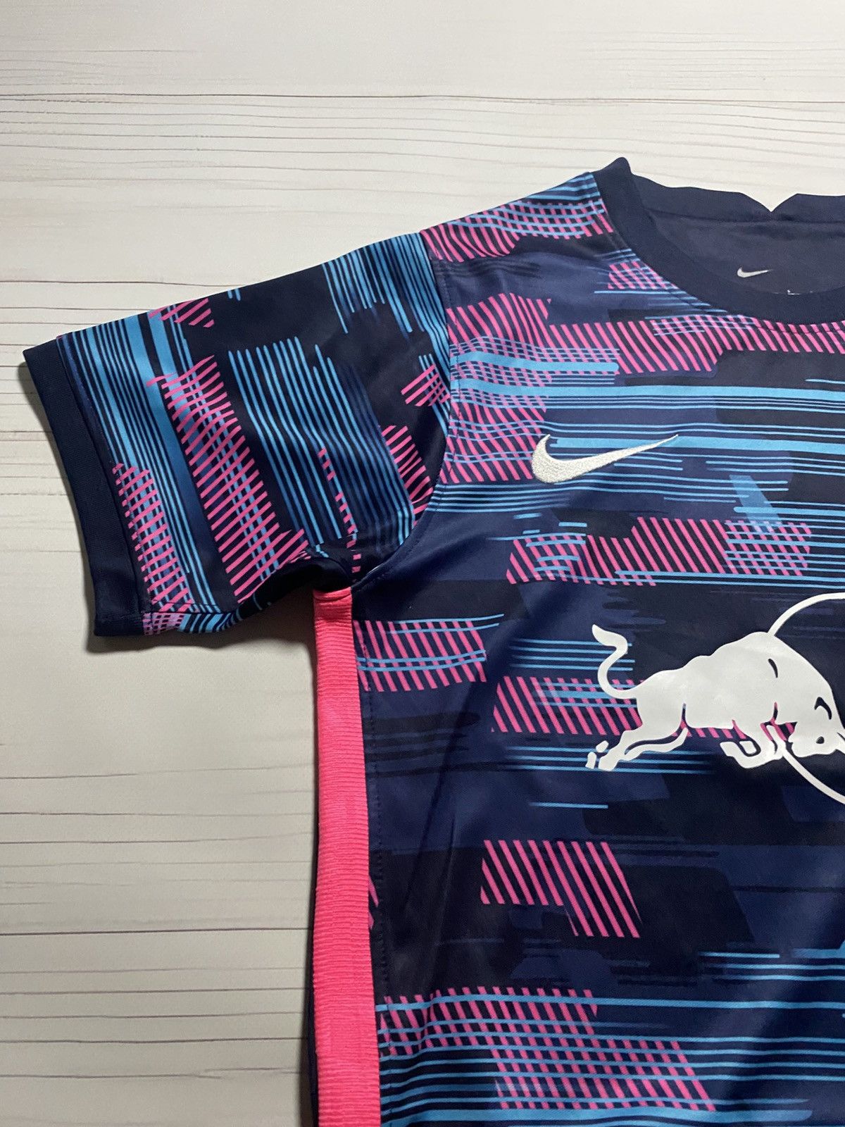 Nike Nike RB Leipzig 2021/22 third soccer football y2k t shirt Size US S / EU 44-46 / 1 - 10 Thumbnail