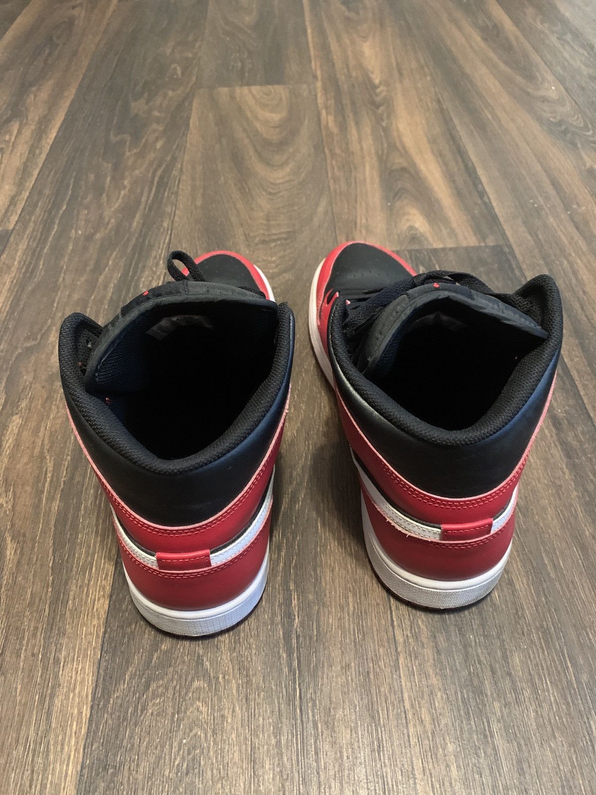 Jordan Brand Air Jordan 1 Retro Mid Chicago Gym Red Sz 12 Size US 12 / EU 45 - 4 Thumbnail