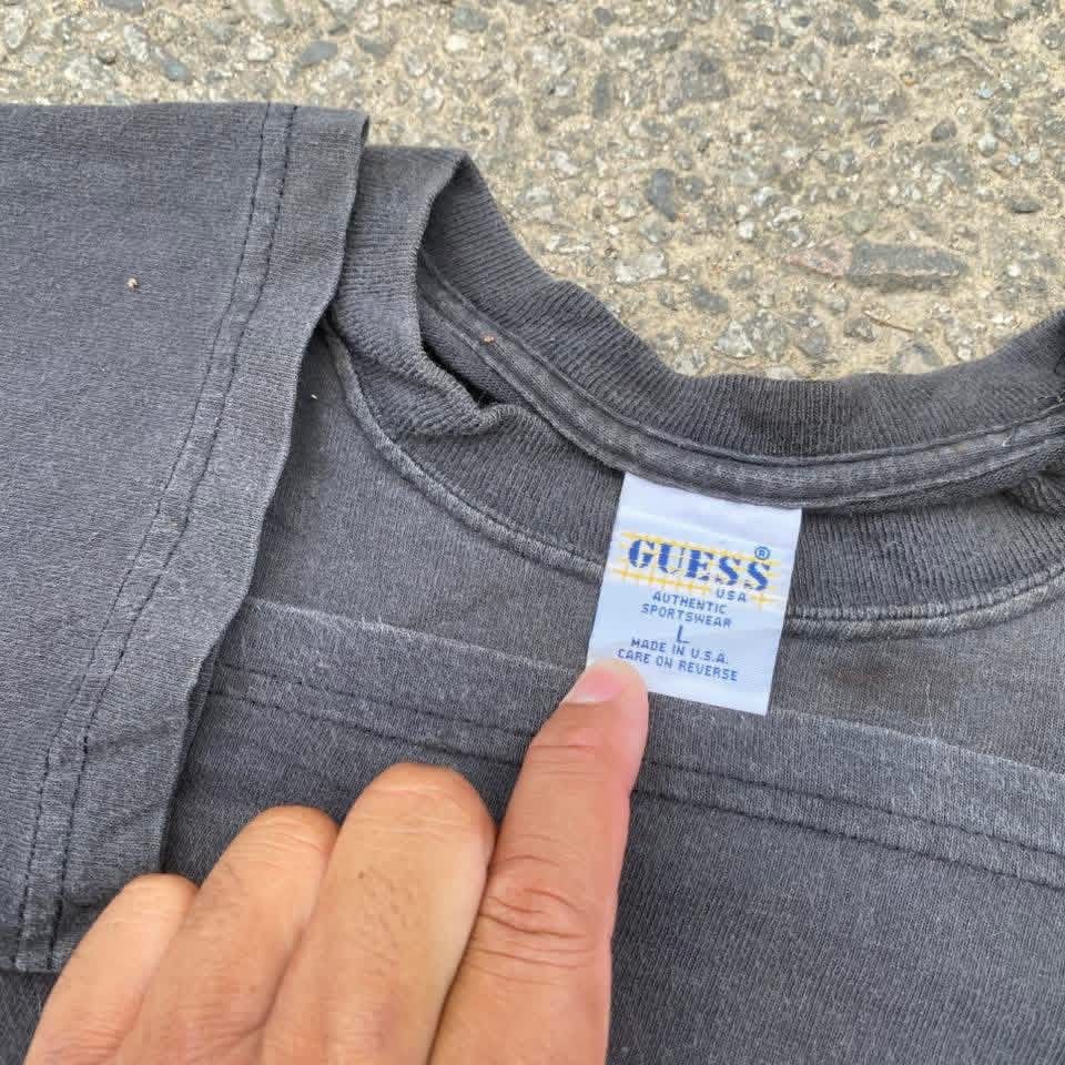 Guess RARE ‼️ Guess Size US L / EU 52-54 / 3 - 4 Thumbnail