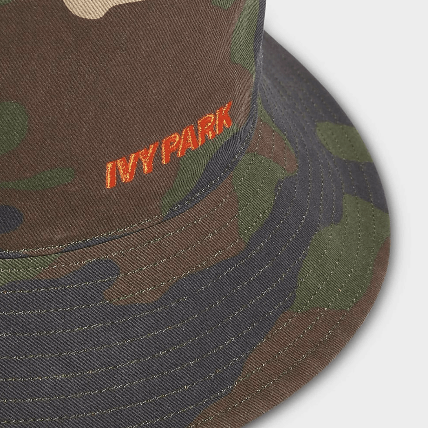 Adidas × Ivy Park ADIDAS X IVY PARK TRAIL REVERSIBLE BUCKET HAT M/L SIZE Size ONE SIZE - 4 Thumbnail