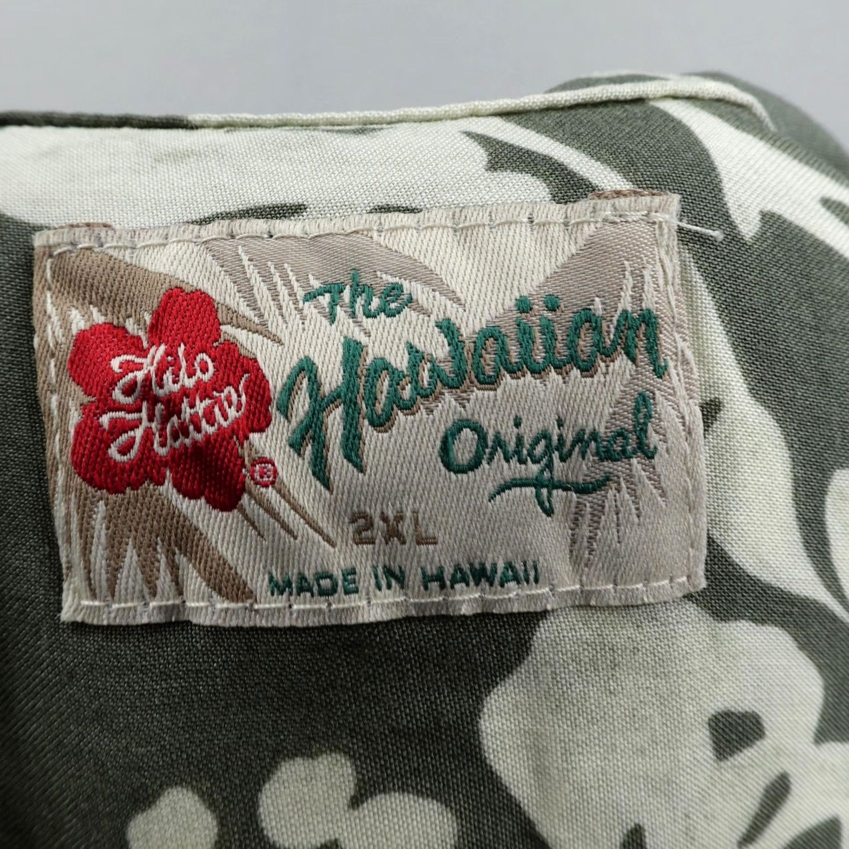 Hilo Hattie VINTAGE Hilo Hattie Shirt Mens 2XL Green Floral Hawaiian Aloha Tribal Button Up Rayon Size US XXL / EU 58 / 5 - 6 Thumbnail