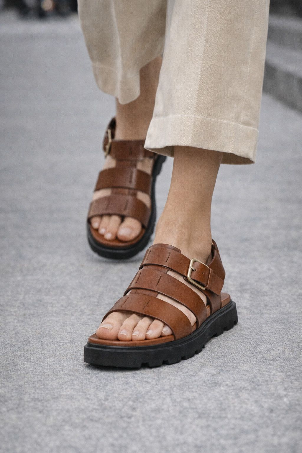 Ugg UGG Capitelle Strap Leather Sandals Women’s Buckle Comfort Size US 10 / IT 40 - 12 Thumbnail