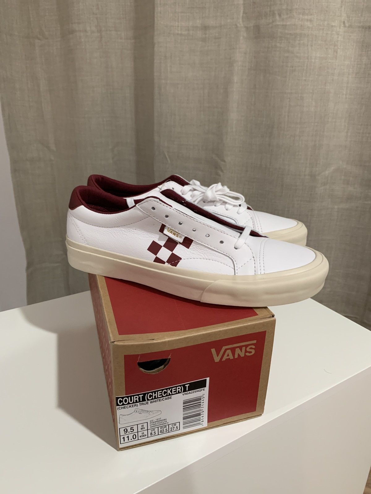 image of Vans Court Checker Sneaker White Burgundy Us 9.5, Men's