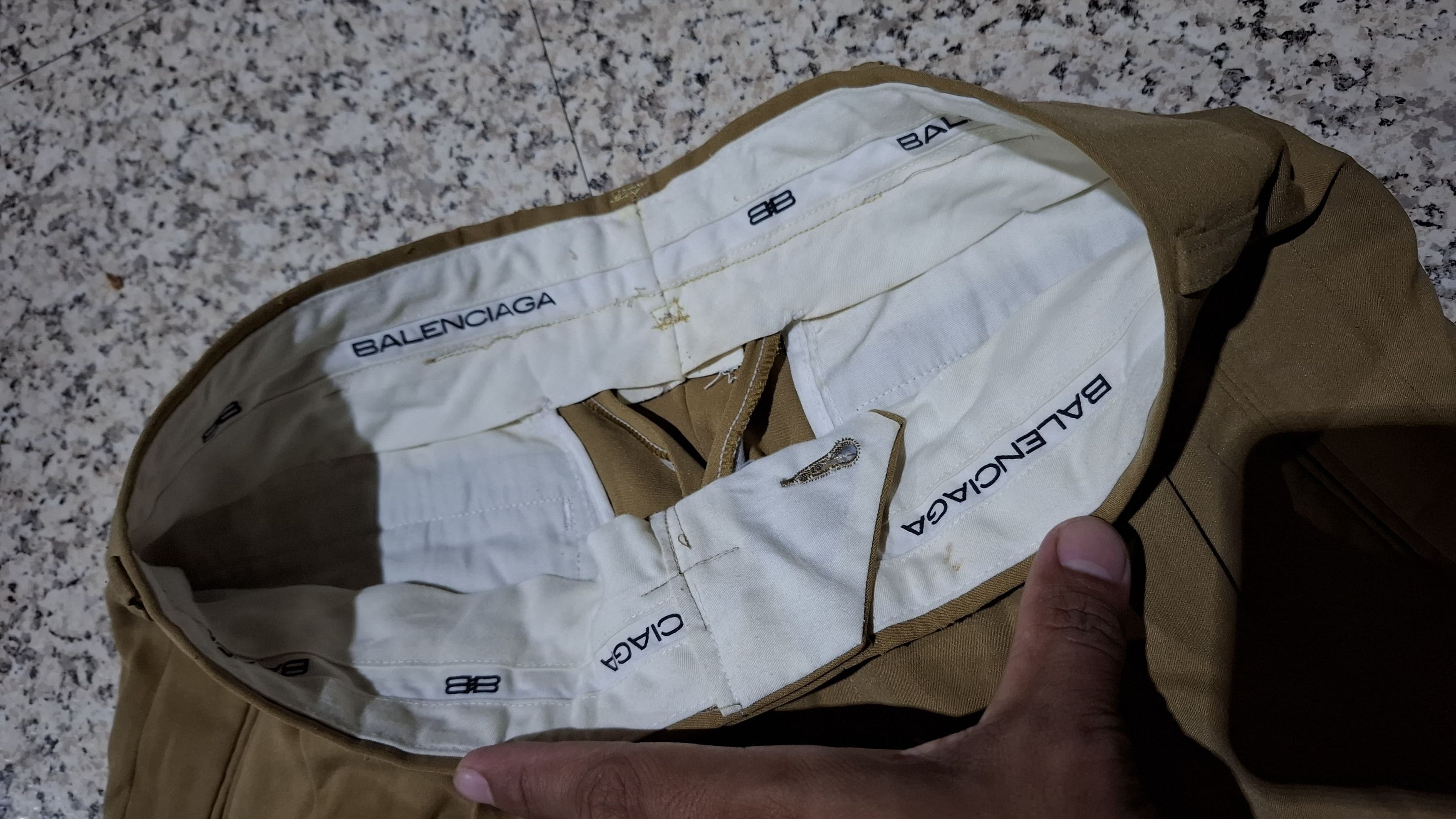 Balenciaga Vintage Balenciaga Sports Paris Pleated Trousers Khaki Beige Size 28" / US 6 / IT 42 - 3 Thumbnail