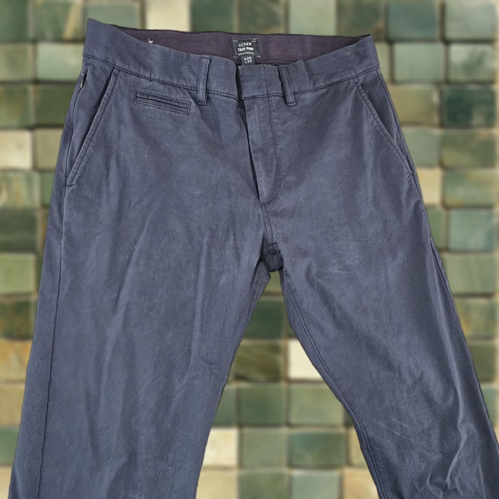 J.Crew J.Crew Mens Pants Chino Slim 29x30 Navy Blue 484 Tech Pant Performance Stretch Zip Front Pockets Size US 29 - 1 Thumbnail