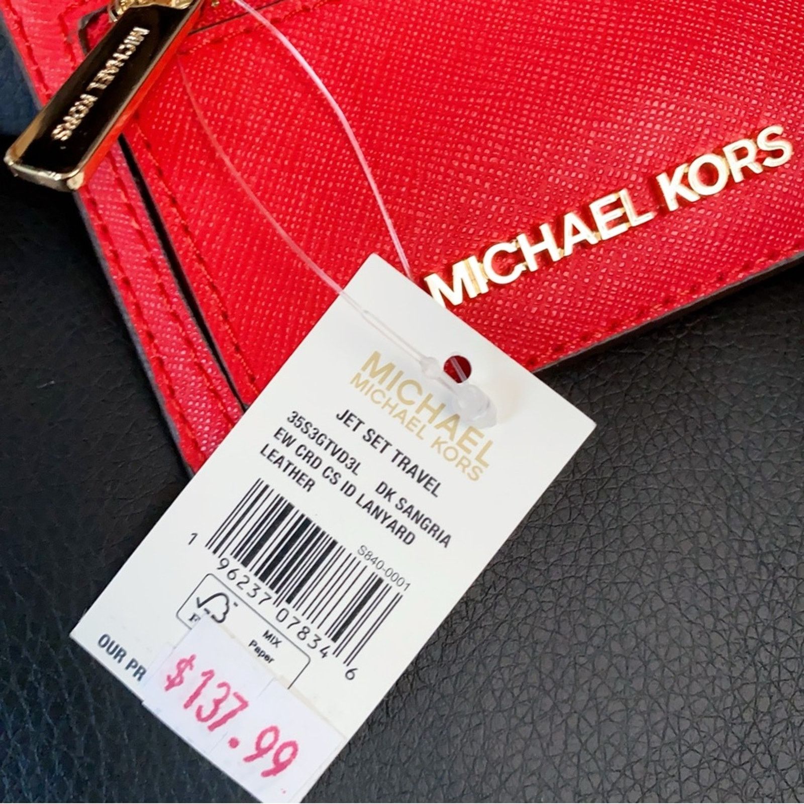 Michael Kors Michael Kors ID card case lanyard in dark sangria Size ONE SIZE - 3 Thumbnail