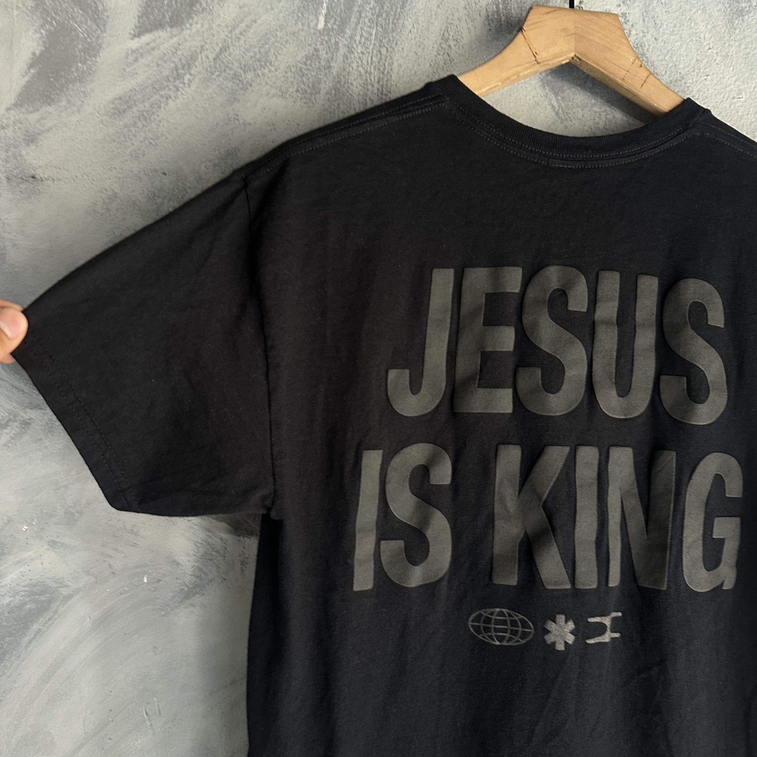 Other Jesus Is King T Shirt Medium Mens On The Low Short Sleeve Size US M / EU 48-50 / 2 - 3 Thumbnail