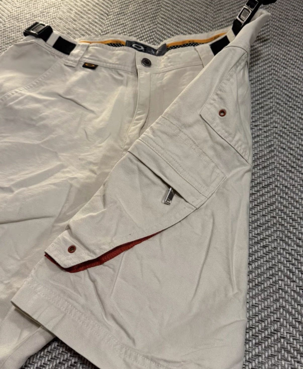 Oakley Oakley 00s Software Sawtooth Logo Cargo Shorts K24 Size US 34 / EU 50 - 6 Thumbnail