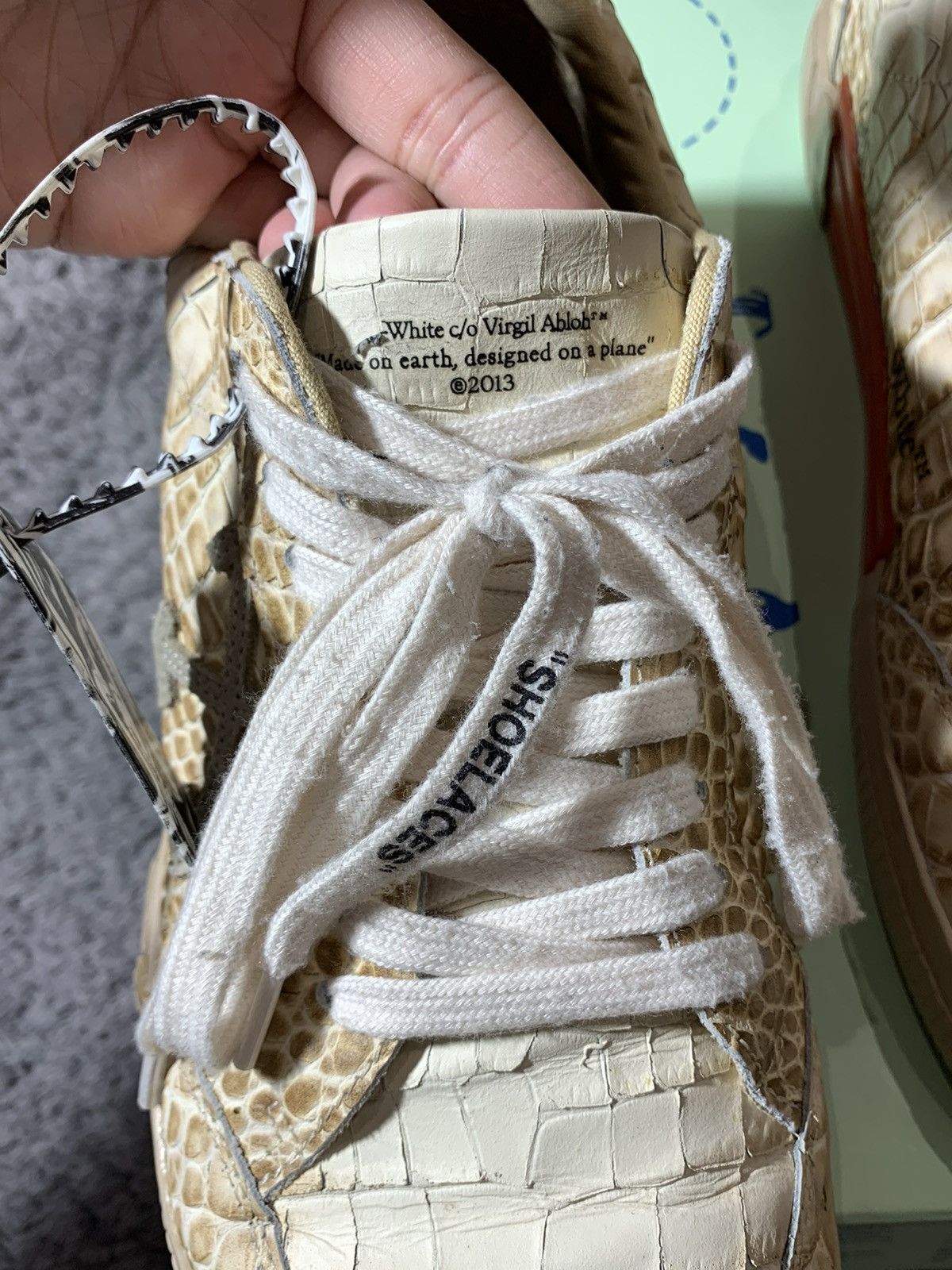 Off-White × Virgil Abloh Offwhite croco pattern Vulcanized beige cream US11 Size US 11 / EU 44 - 6 Thumbnail