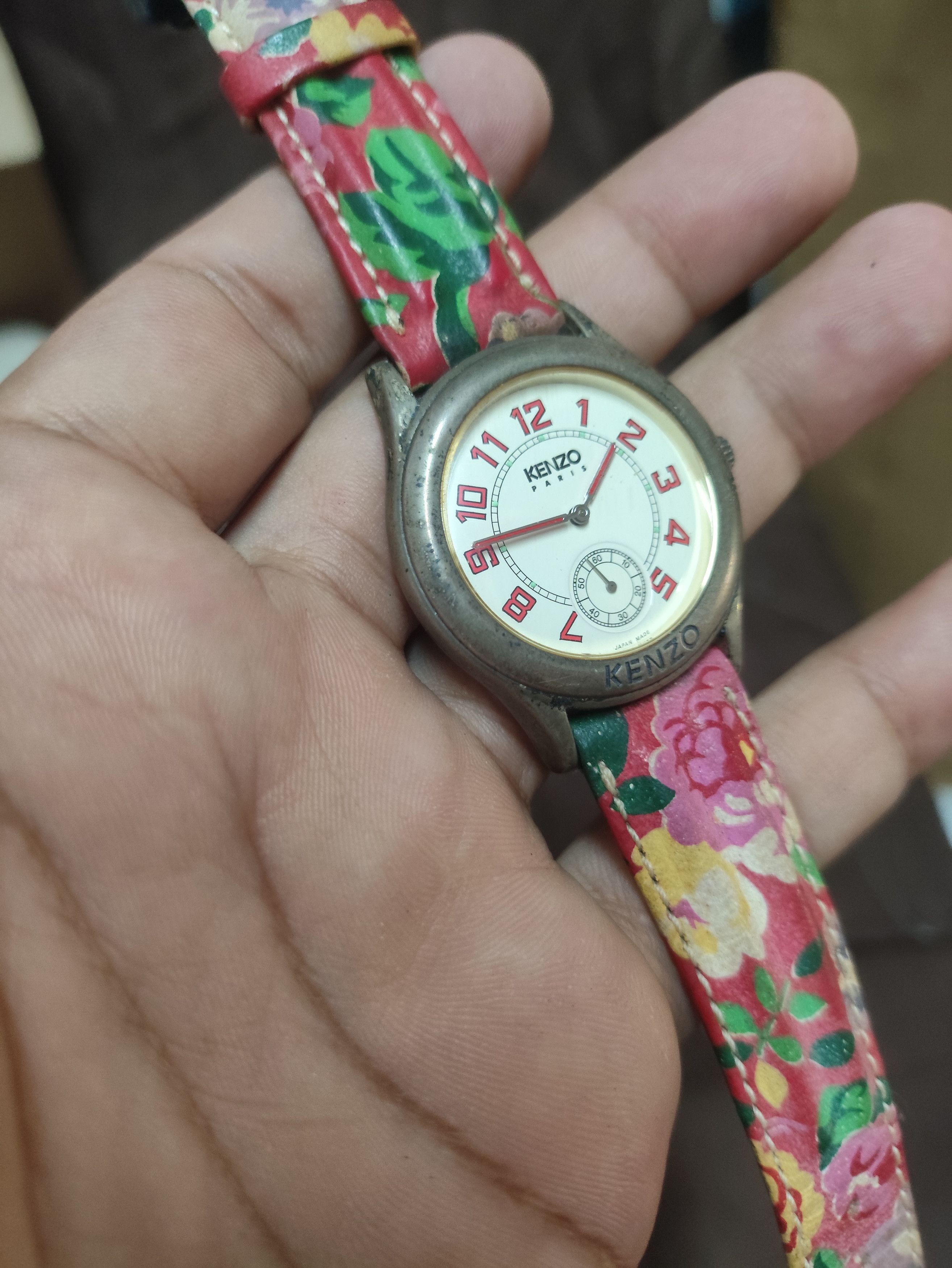 Designer Vintage KENZO JAPAN WATCH Authentic Item (Floral Design) Size ONE SIZE - 10 Thumbnail