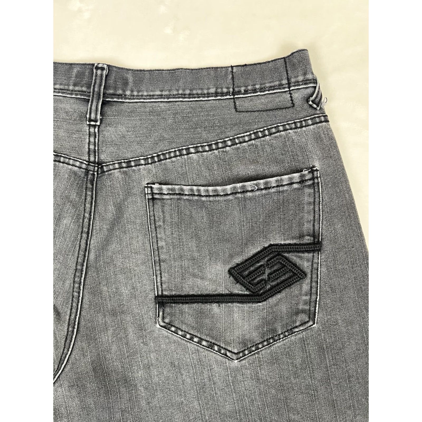 Enyce VINTAGE Enyce Jeans Mens 42 Baggy Black Charcoal Denim Hip Hop Sean Combs 90s Y2K Straight Jeans Mens 42 Baggy Size US 42 / EU 58 - 7 Thumbnail