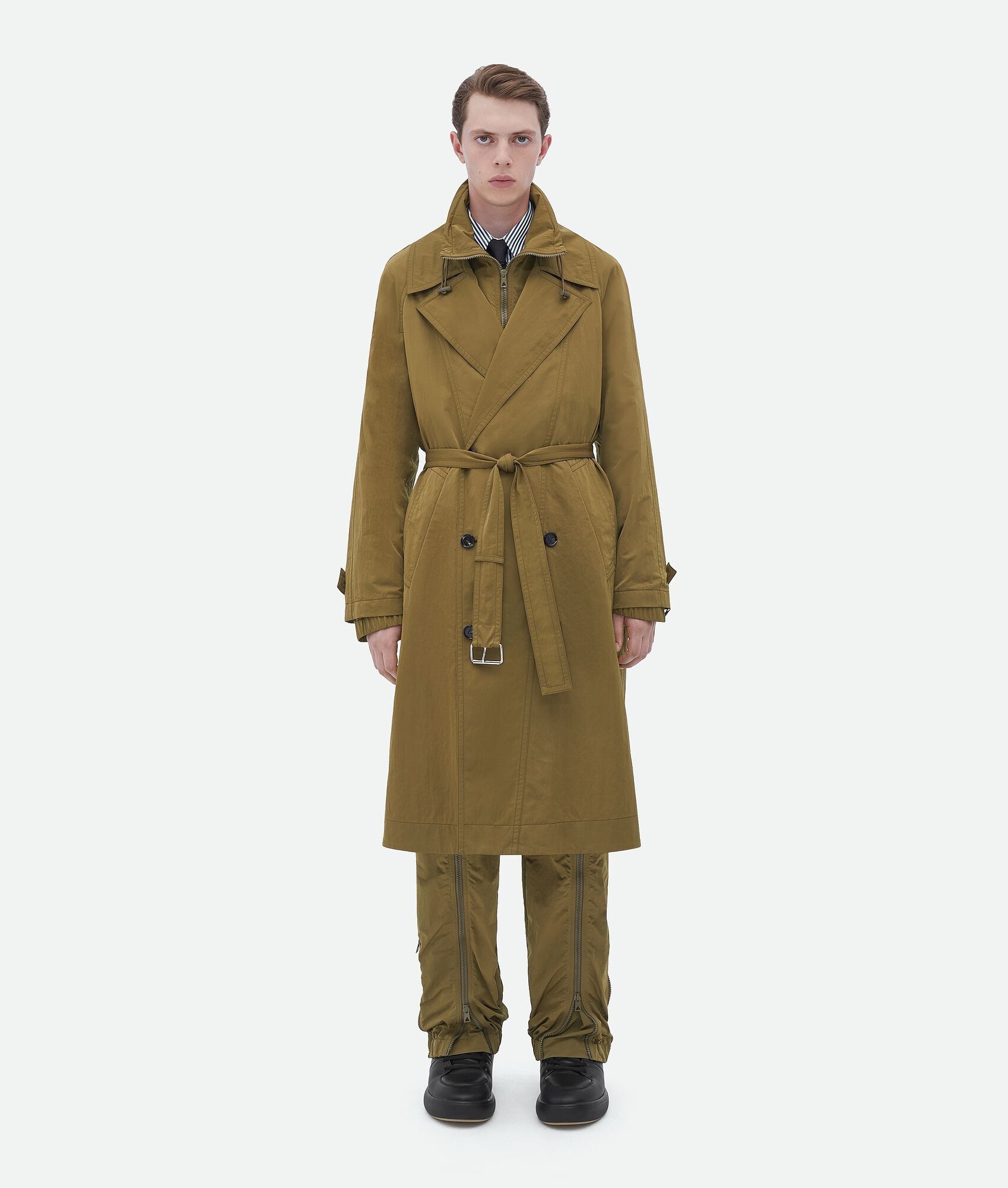 Bottega Veneta o1n1vont0325 Packable Nylon Trench Coat in Light Brown Size US M / EU 48-50 / 2 - 1 Thumbnail