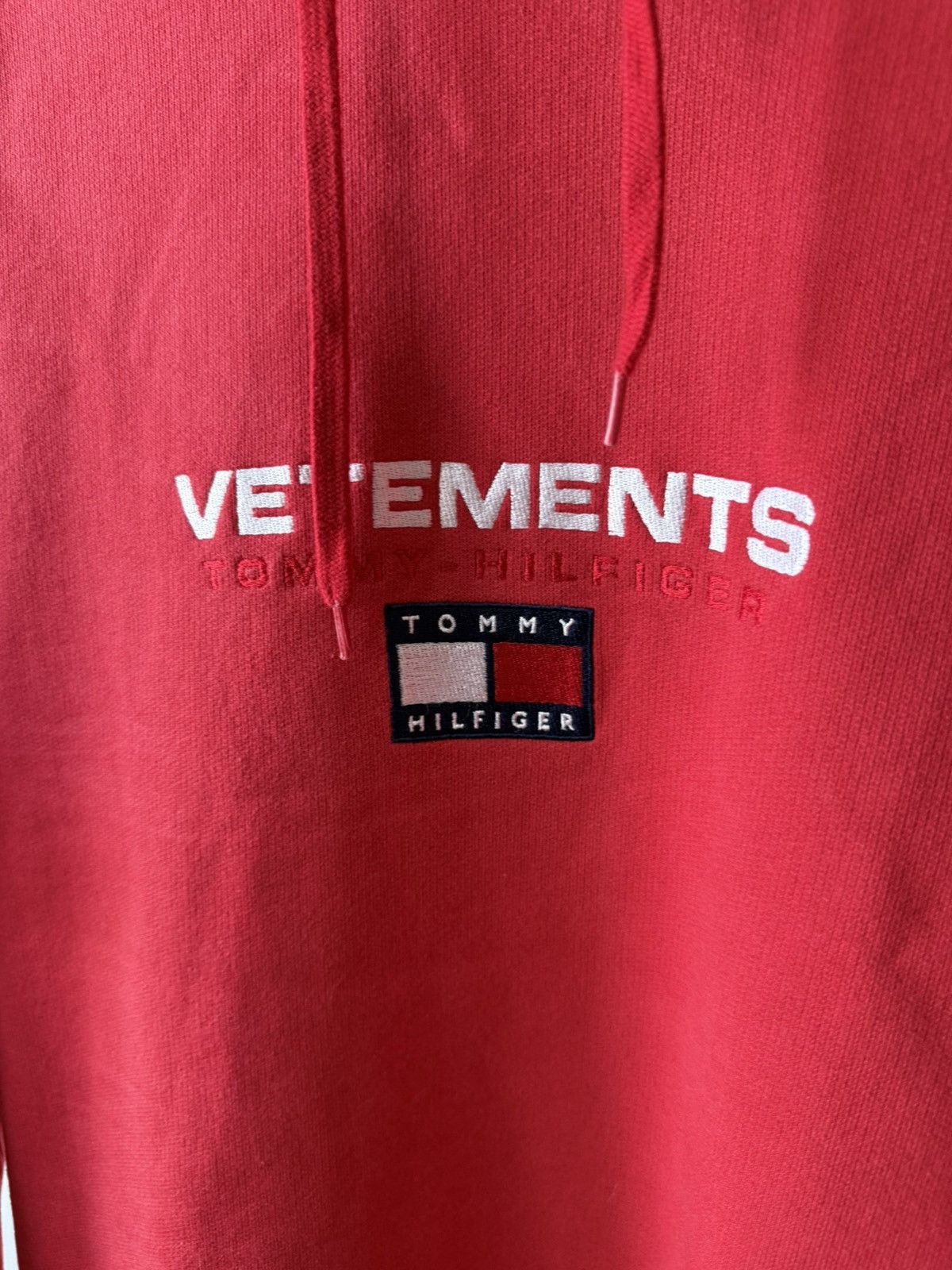 Tommy Hilfiger × Vetements Vetements x Tommy Hilfiger 18ss hoodie Size US M / EU 48-50 / 2 - 4 Thumbnail