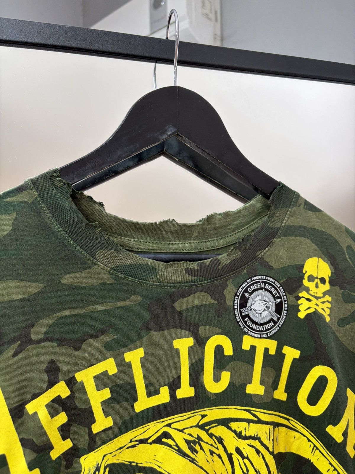 Affliction Affliction Camo Skull T-Shirt Y2K Archive MMA Graphic Tee Size US XL / EU 56 / 4 - 5 Thumbnail