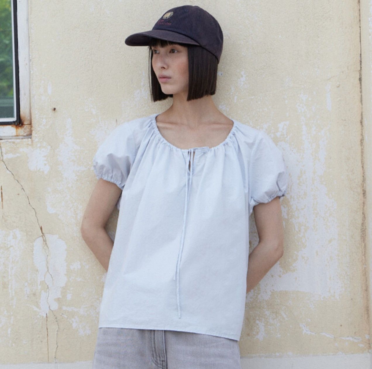 Max Mara Max mara button up with drawstring neck blouse Size M / US 6-8 / IT 42-44 - 1 Thumbnail