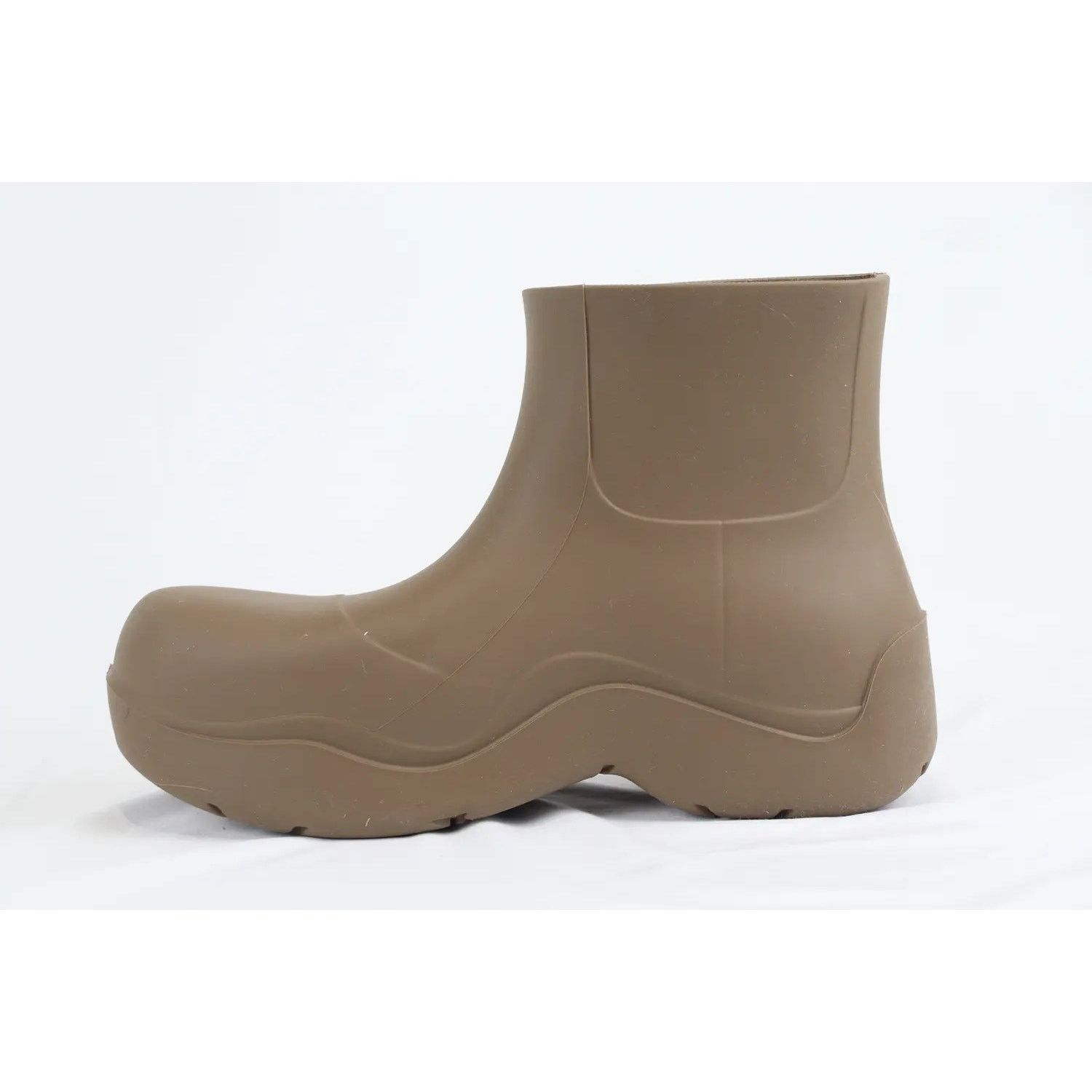Bottega Veneta o1rshd1 Q:4 / Puddle Ankle Boot Matt Rubber Jute Brown Size US 9 / EU 42 - 2 Thumbnail