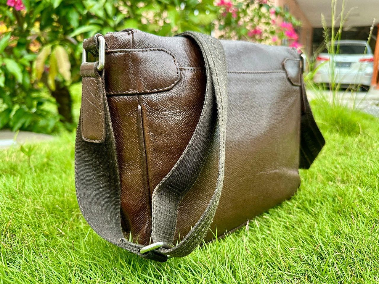 Louis Vuitton Authentic Louis Vuitton Grizzli Taiga Roman PM Messenger Size ONE SIZE - 6 Thumbnail