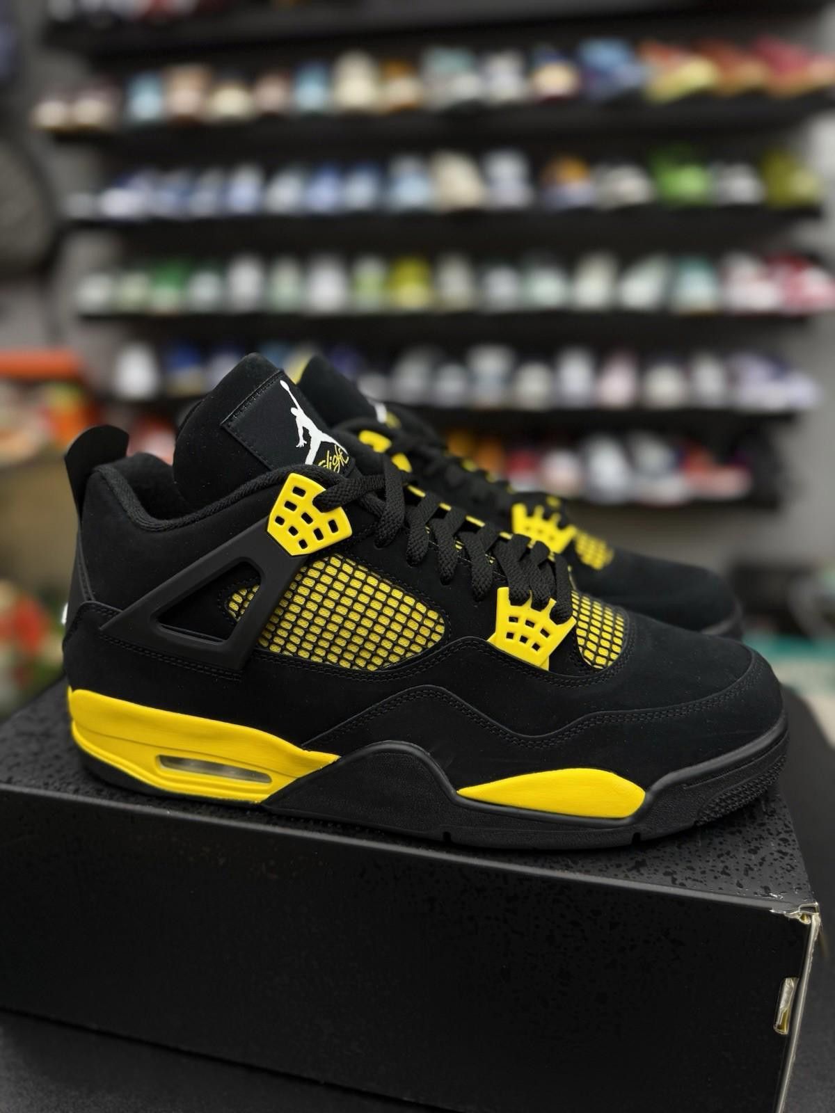 Jordan Brand Size 13 - Nike Air Jordan 4 Retro Thunder Yellow Black 2023 Size US 13 / EU 46 - 3 Thumbnail