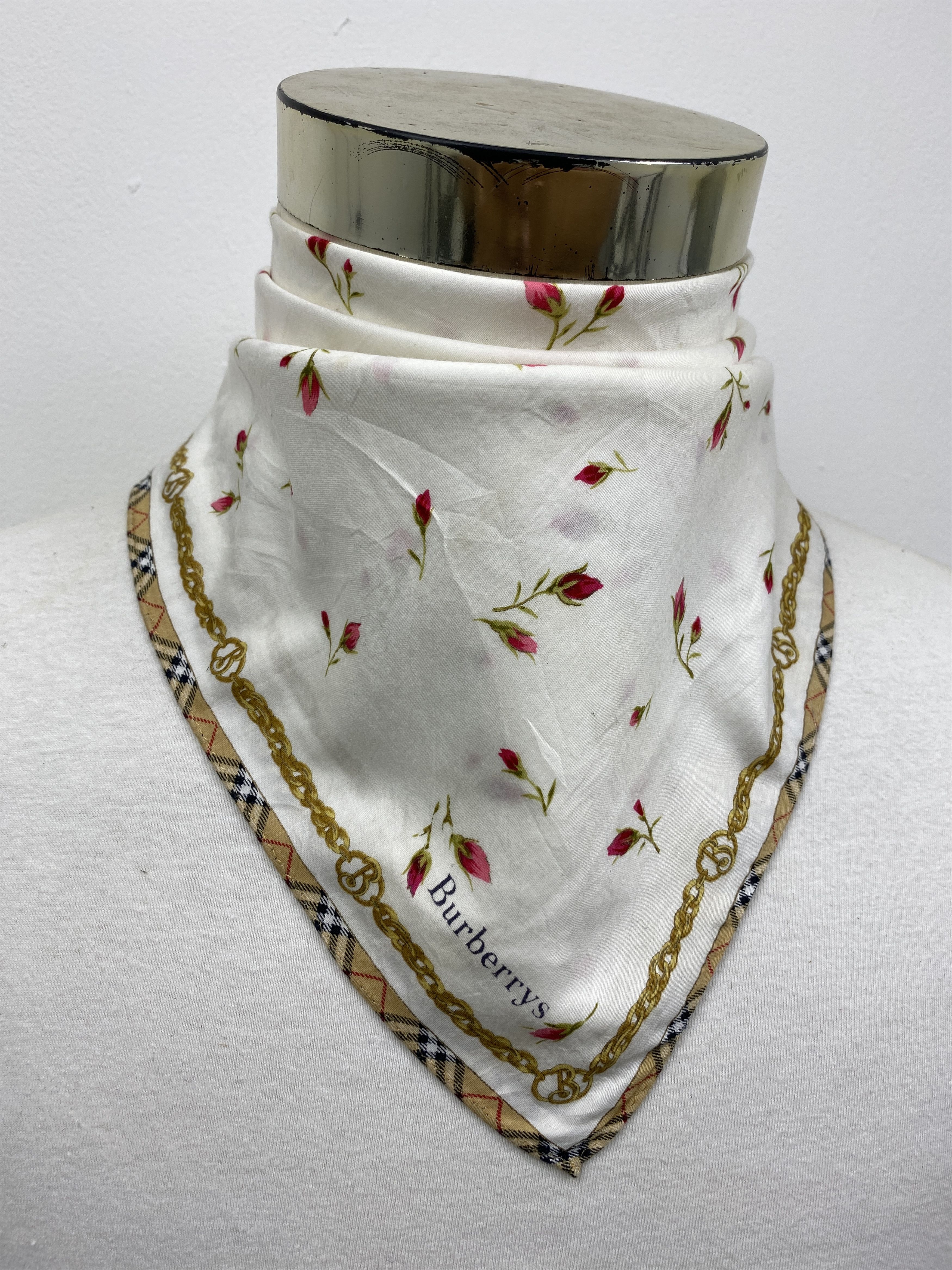 Burberry Burberrys Handkerchief / Bandana / Neckerchief HKC0246 Size ONE SIZE - 1 Thumbnail