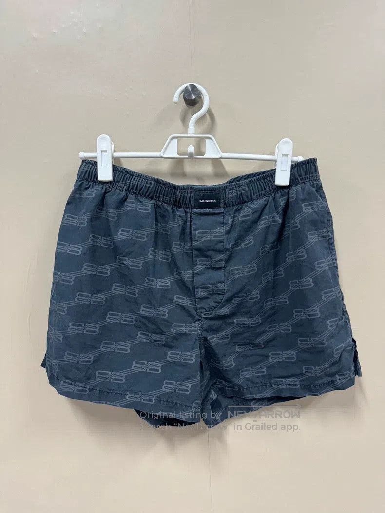 Balenciaga Balenciaga Interwoven Letter Full Print Casual Shorts Size 37" - 1 Thumbnail