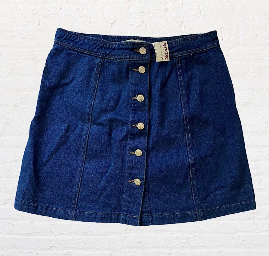 Other SANS SOUCI DENIM MEDIUM WASH BUTTON DOWN MINI JEAN SKIRT Size 32" / US 10 / IT 46 - 3 Thumbnail