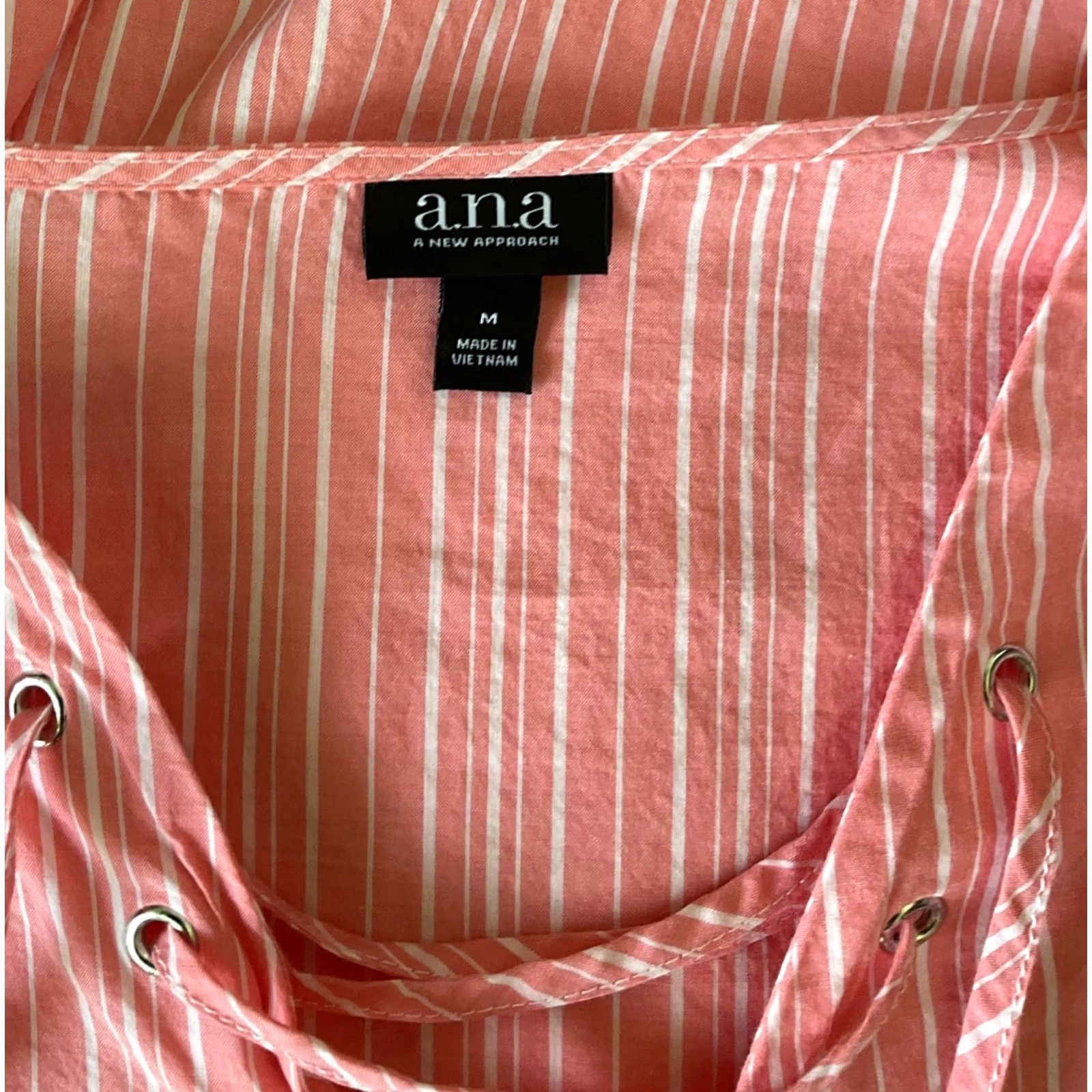 Vintage ANA Tunic Pullover Top M Peach Stripe Lace Up V-Neck 3/4 Crochet Trumpet Sleeve Blouse Womens Size M / US 6-8 / IT 42-44 - 4 Thumbnail