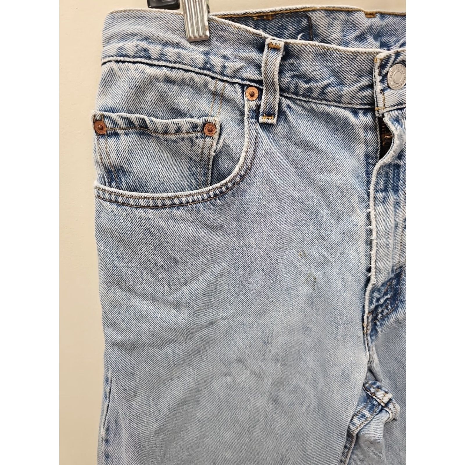 Levi's VINTAGE Levi's Jeans Mens 32x30 Blue 560 Loose Comfort Denim Pants Faded Baggy Size US 32 / EU 48 - 4 Thumbnail