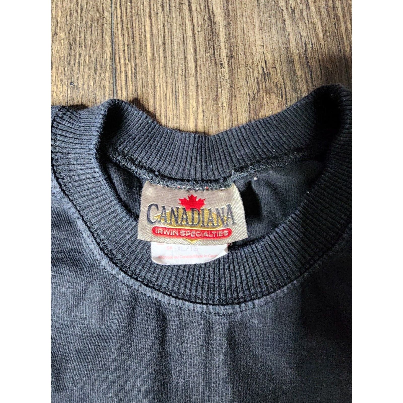 Vintage Vintage Mens XL Embroidered Niagara Falls Canada Single Stitch T Shirt Size US XL / EU 56 / 4 - 6 Thumbnail