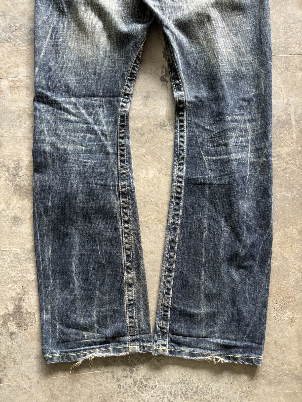 Tornado Mart FLARE LUCKY STORE JEANS JAPANESE DENIM STUDDED RUSTY MUDWASH Size US 31 - 20 Thumbnail