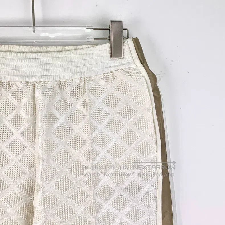 Chanel Chanel White diamond-shaped plaid zipper design casual spo Size 25" / US 0 / IT 36 - 3 Thumbnail
