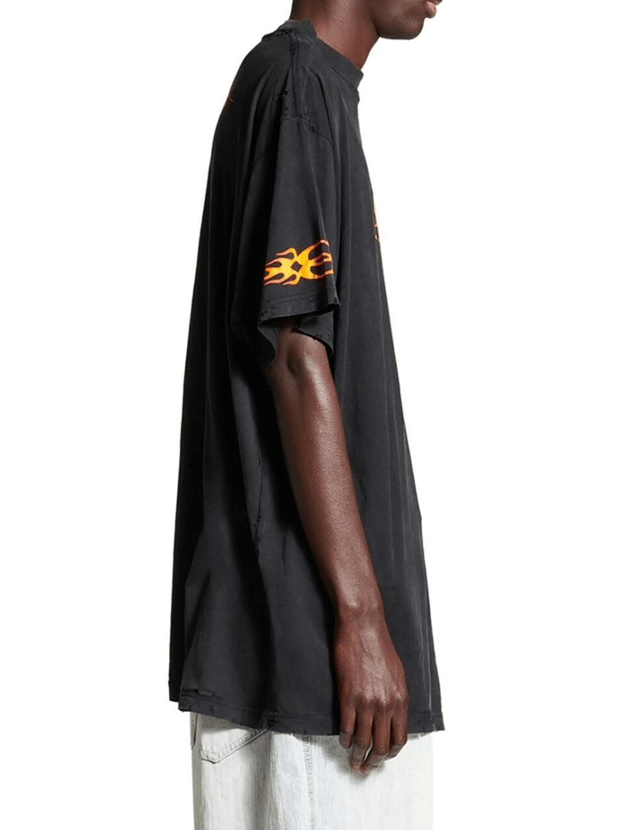 Balenciaga Balenciaga Unity Burning Oversized T shirt Size US L / EU 52-54 / 3 - 4 Thumbnail