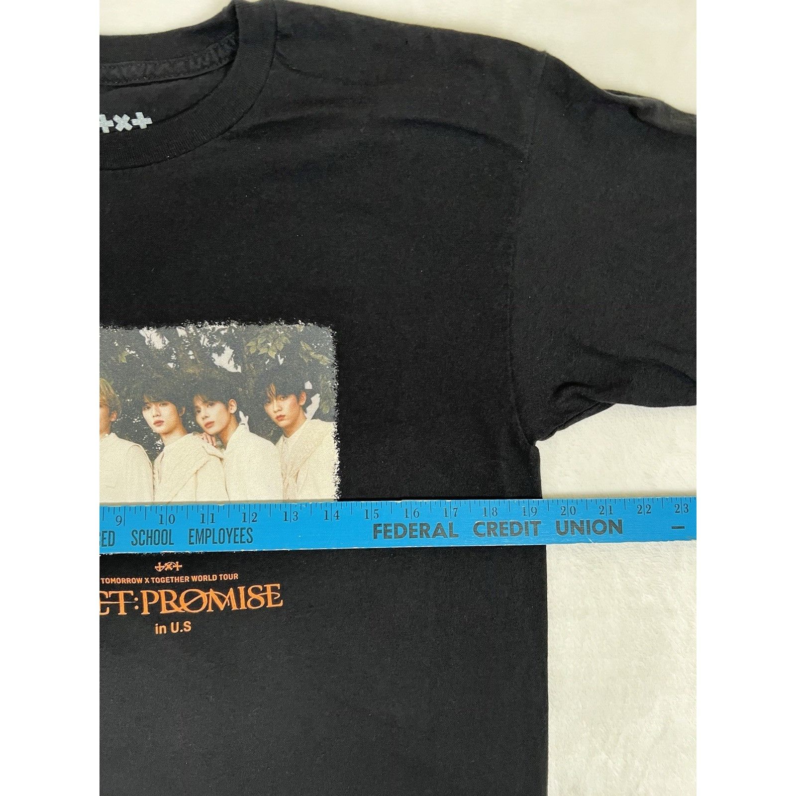 TXT TXT Tomorrow X Together World Tour Act Promise US T-Shirt Si Size US M / EU 48-50 / 2 - 5 Thumbnail