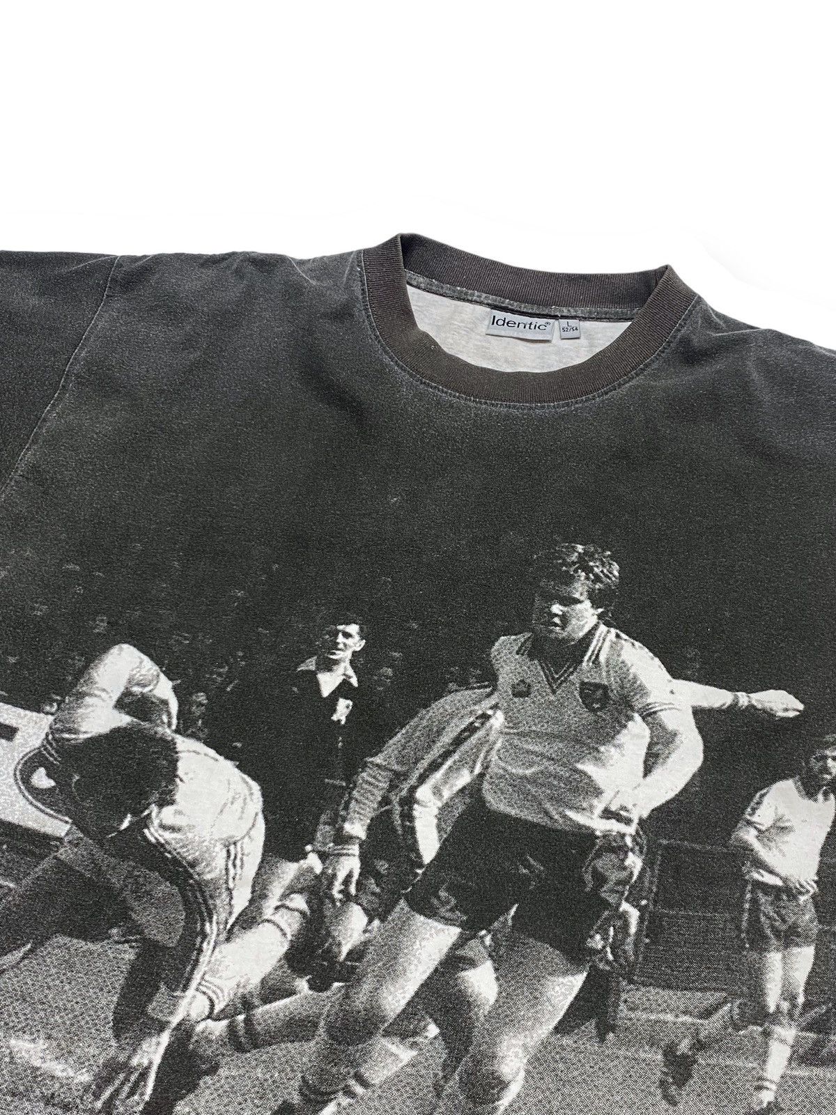 Vintage Vintage IDENTIC Soccer Player Crazy Overprint T Shirt AOP Size US L / EU 52-54 / 3 - 2 Thumbnail