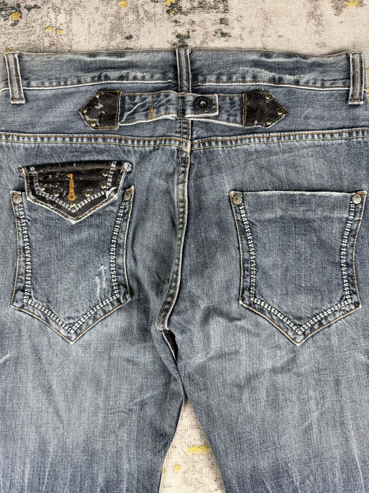 semanticdesign Rare 90s Oririn Studded Flared Mudwash Jeans Size US 31 - 7 Thumbnail