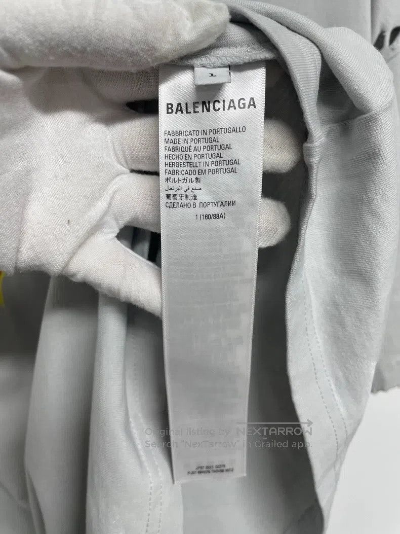 Balenciaga Balenciaga Destroyed Splatter Short Sleeve, Gray, Size L Size US S / EU 44-46 / 1 - 3 Thumbnail