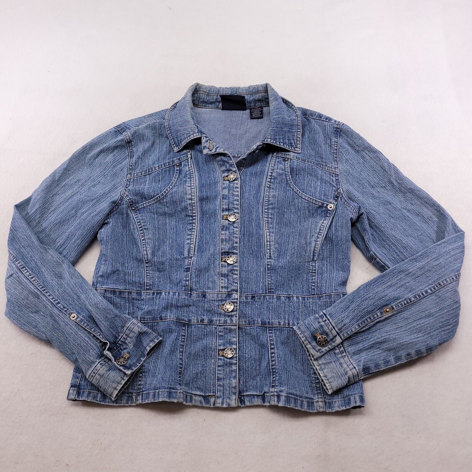 Bill Blass Bill Blass Button Up Denim Jacket Womens Size Petite PM Blue Size M / US 6-8 / IT 42-44 - 2 Thumbnail