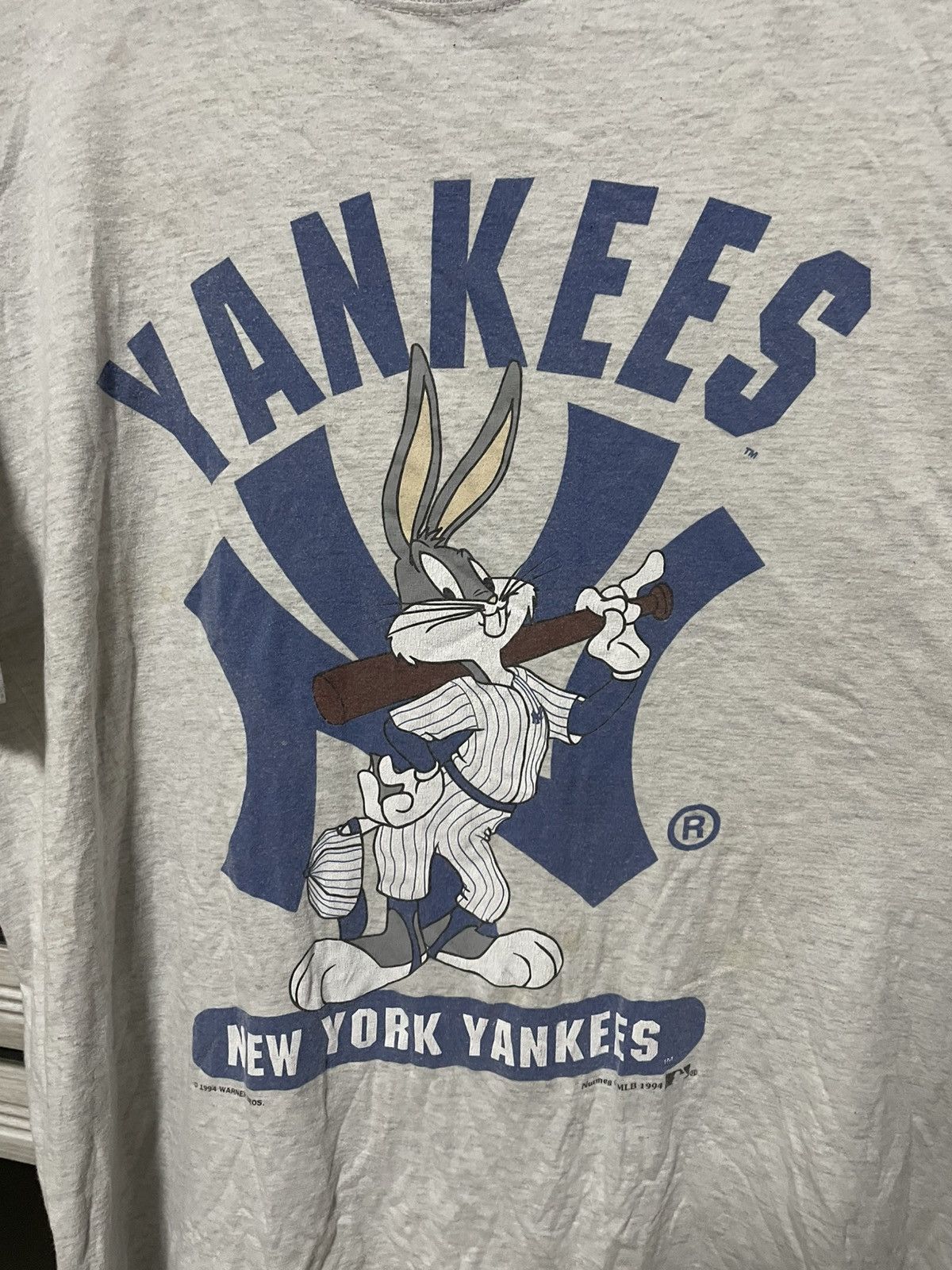New York Yankees × Vintage × Warner Bros Vintage Yankees T-shirt 1994 Warner Bros. Nutmeg Mills Size US L / EU 52-54 / 3 - 5 Thumbnail