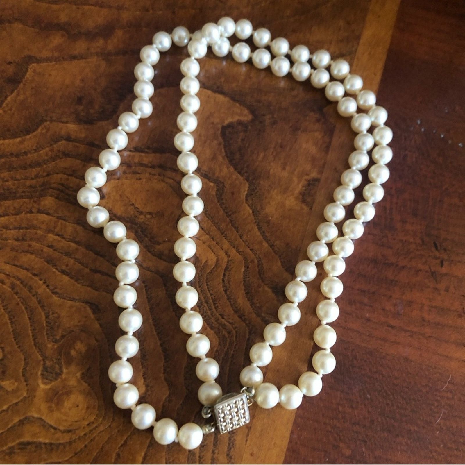 Vintage Vintage double strand classic cream pearl necklace Size ONE SIZE - 9 Thumbnail