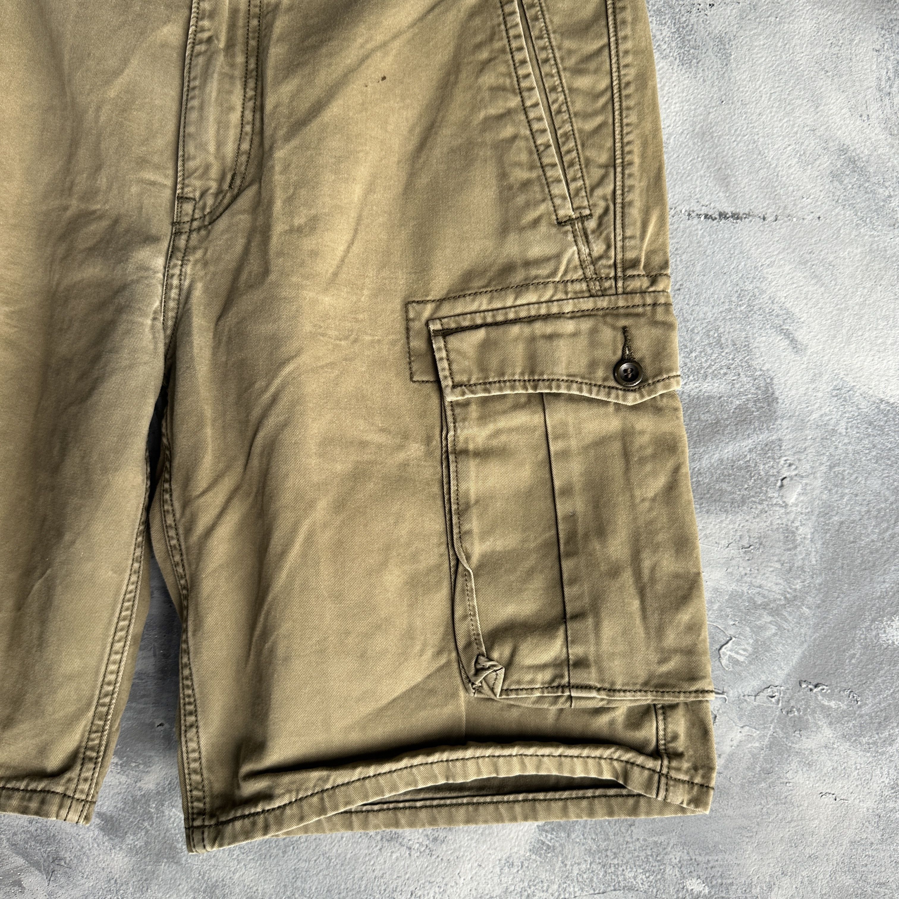 Levi's Vtg Levis Cargo Shorts Utility Pockets Outdoor Army Surplus Size US 34 / EU 50 - 3 Thumbnail