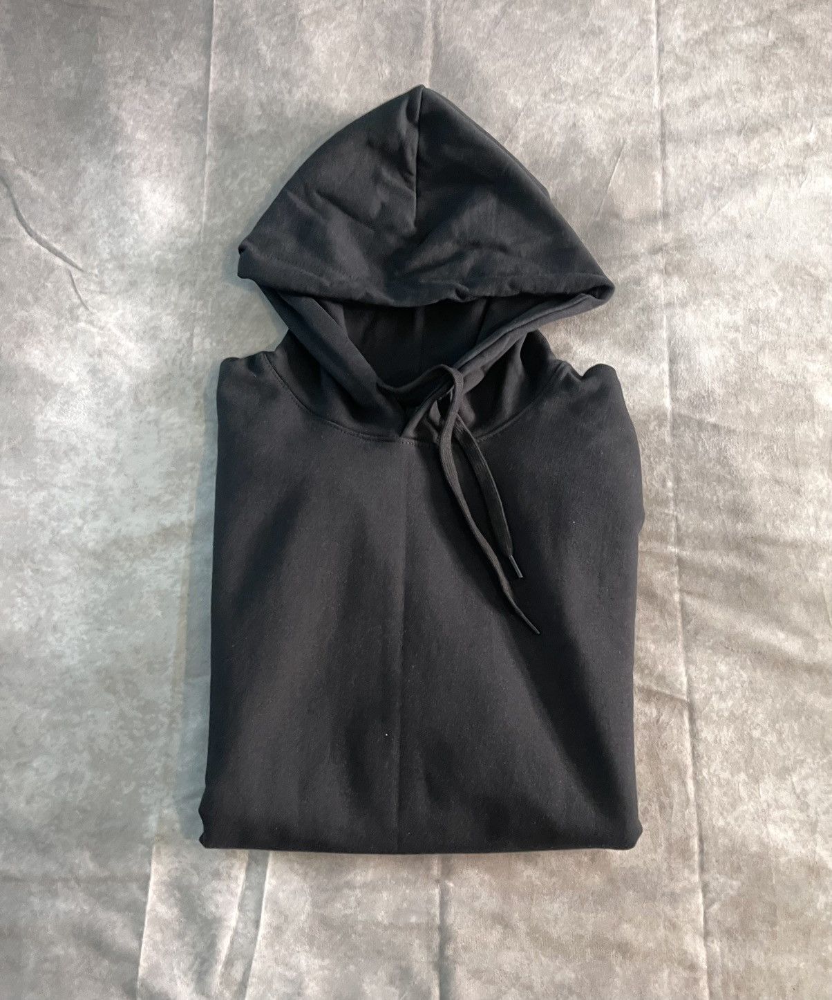 Gildan Black hoodie Size US L / EU 52-54 / 3 - 4 Thumbnail