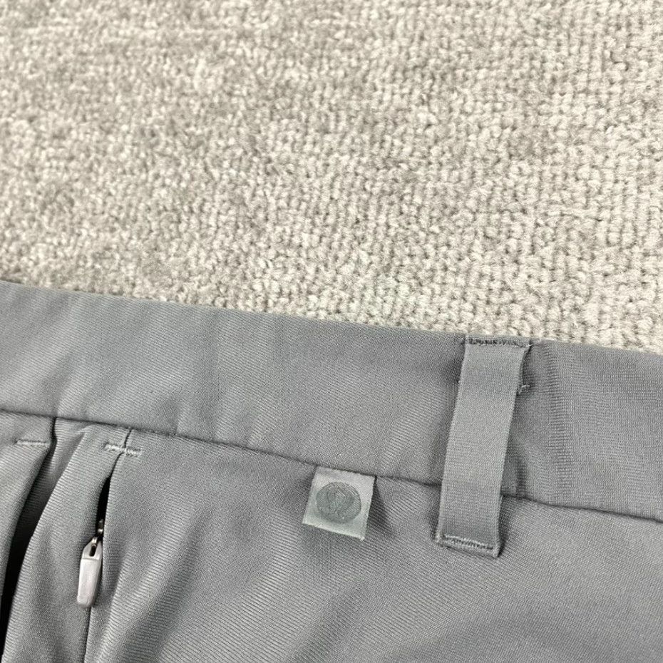 Lululemon Lululemon Commission Pants Mens 40 x 35 Classic Fit Gray Warpstreme Golf Travel Pants Mens Regular Waist 40 Gray Size US 40 / EU 56 - 3 Thumbnail