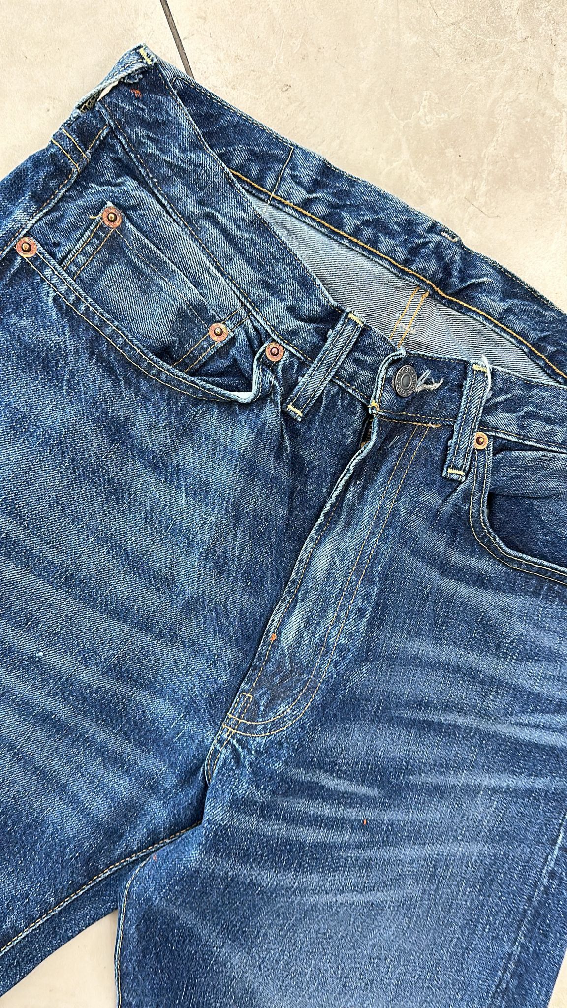 Levi's Vintage Clothing LVC Levi's Vintage Clothing 1954 501XX BigE Selvedge Jeans Size US 32 / EU 48 - 4 Thumbnail