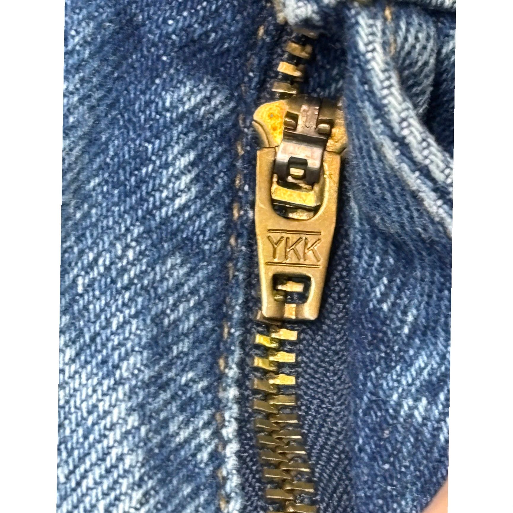 Levi's VINTAGE Levi's 550 Relaxed Fit Jeans Blue Denim W34 L30 Distressed Raw Hem Jeans Men 34 550 Distressed Raw Hem 90s Vintage Levis 600 Series Size US 34 / EU 50 - 3 Thumbnail