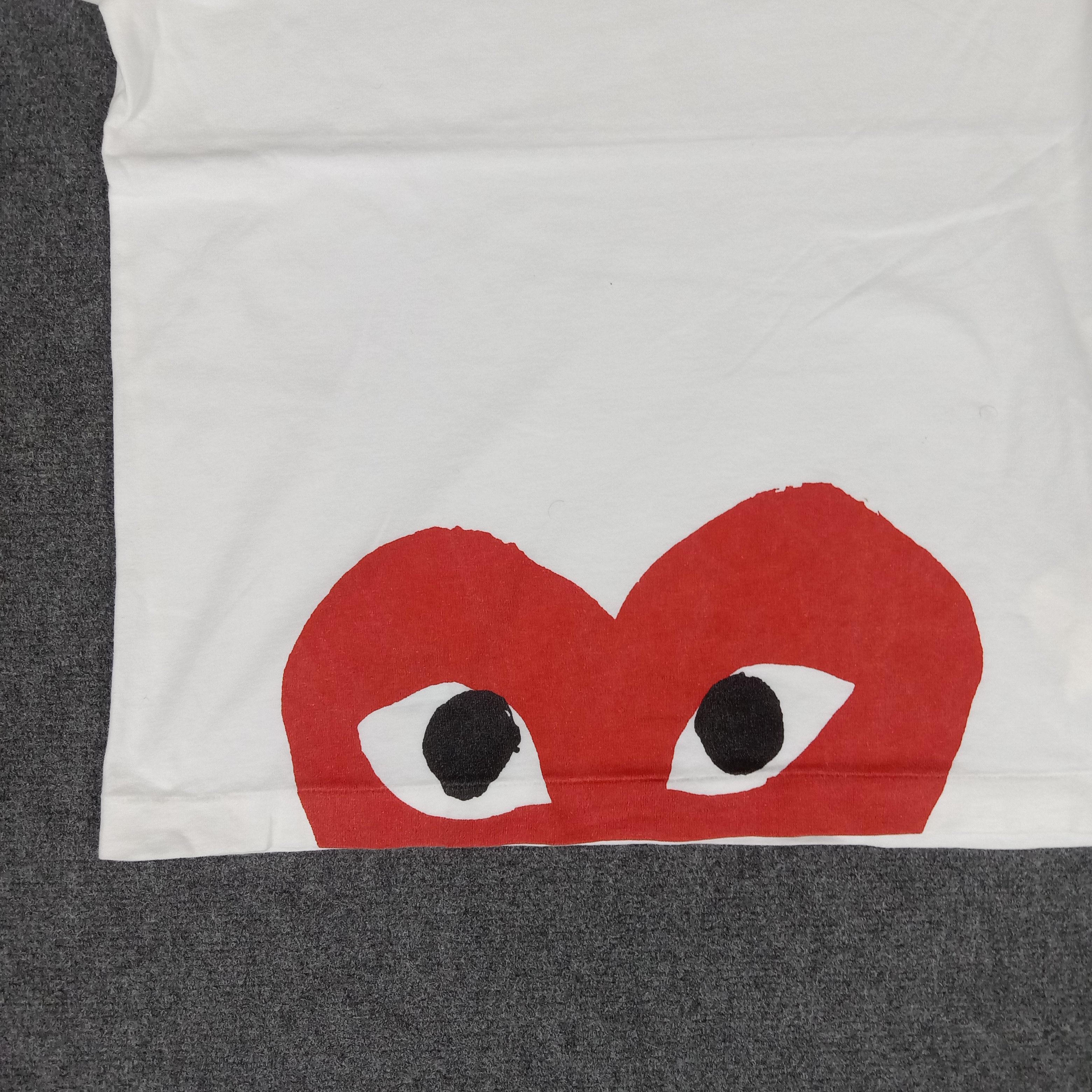 Comme des Garcons × Japanese Brand × Vintage PLAY Comme des Garcons Japanese Brand Tshirt Size US M / EU 48-50 / 2 - 2 Thumbnail