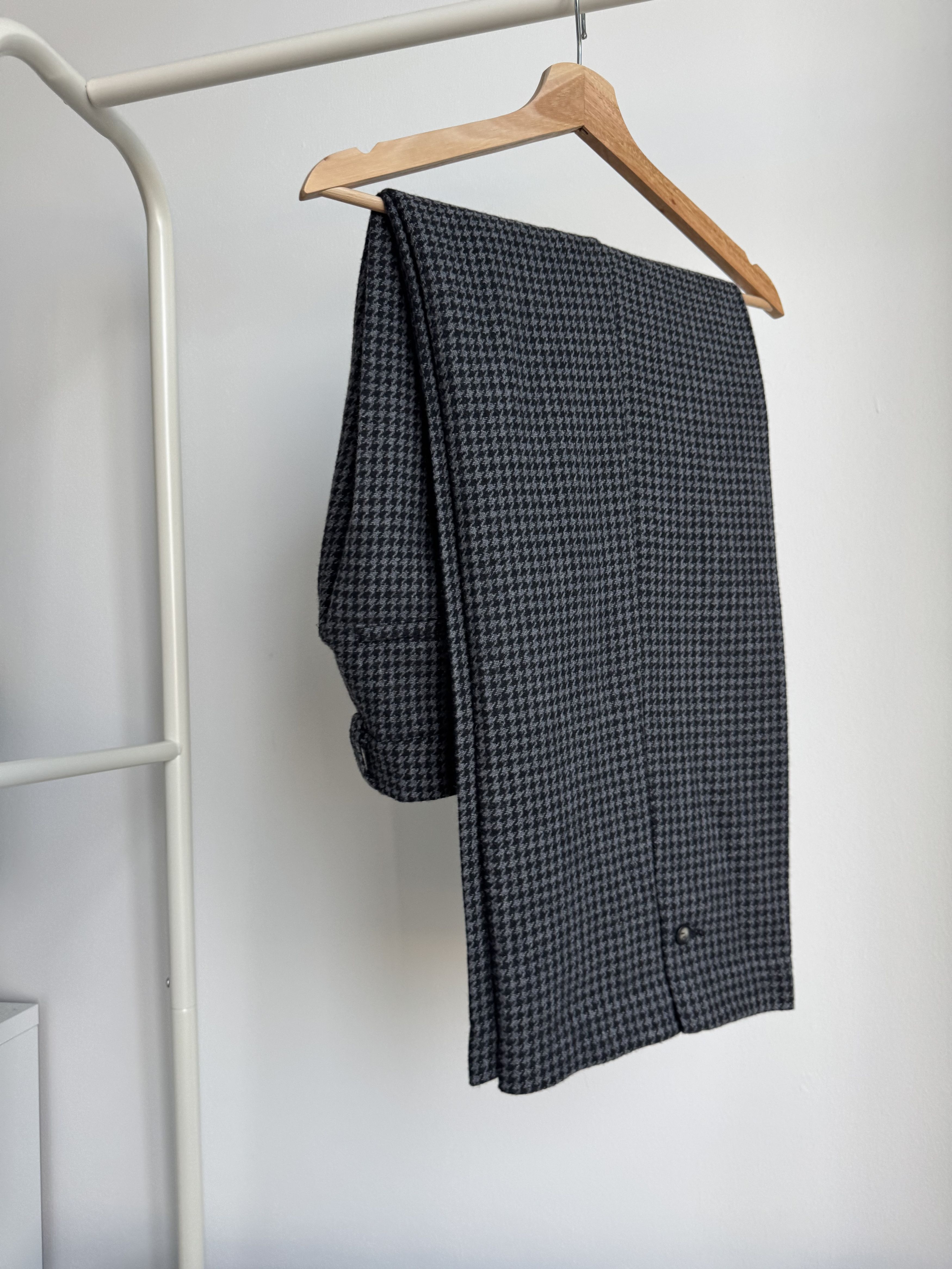 Nanushka Black & Gray Herringbone Pleated Plants Size US 28 / EU 44 - 3 Thumbnail